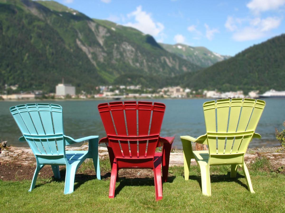 Beachside Villa Luxury Suites And Vacation Rentals Juneau Exterior foto