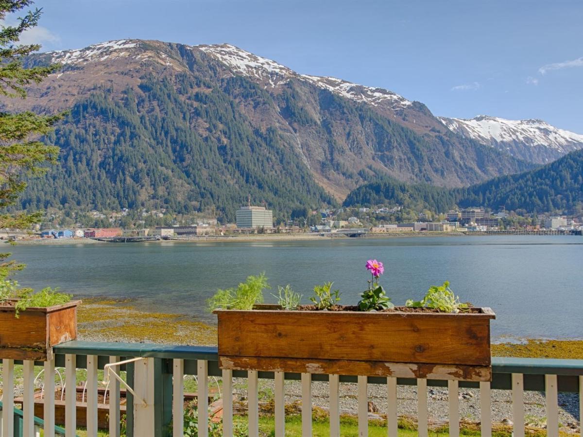 Beachside Villa Luxury Suites And Vacation Rentals Juneau Exterior foto